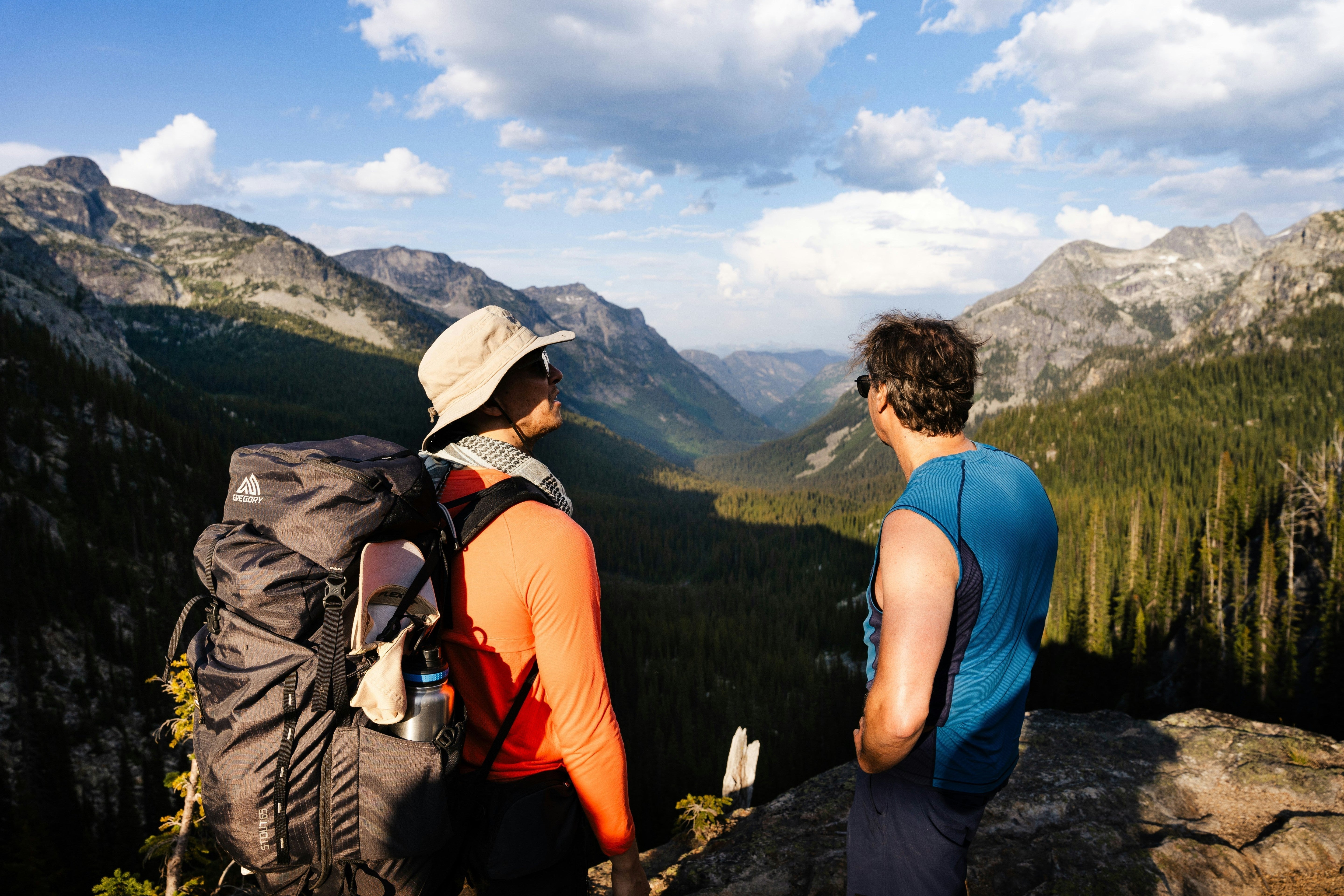 Beginner Hiking Checklist: What to Pack for Your First Trip